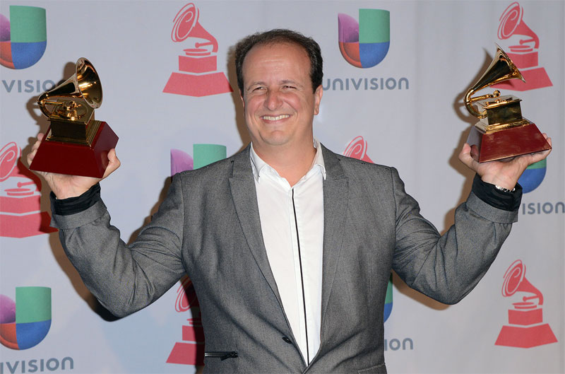 El productor colombiano, nominado a tres Grammy, trabaja en un proyecto con la Nasa.